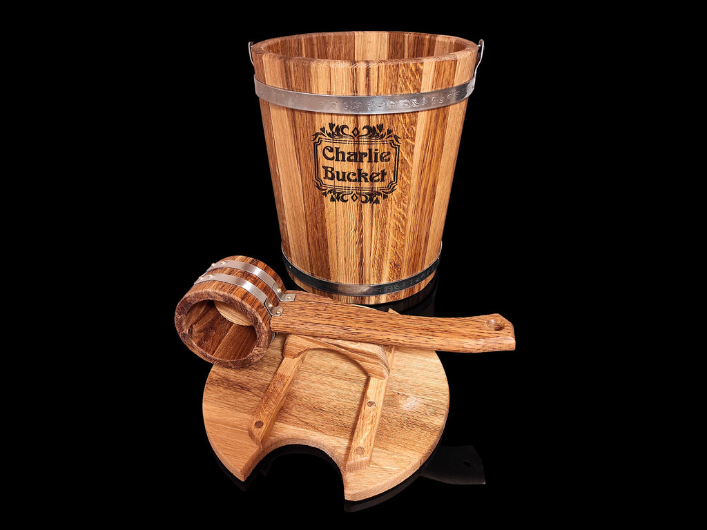 Oak bucket 15 L with ladle , Wooden Steamer bucket Sauna Broom, With Lid, Sauna Accessories, Wooden Sauna Steamer, Wood Bath Bucket